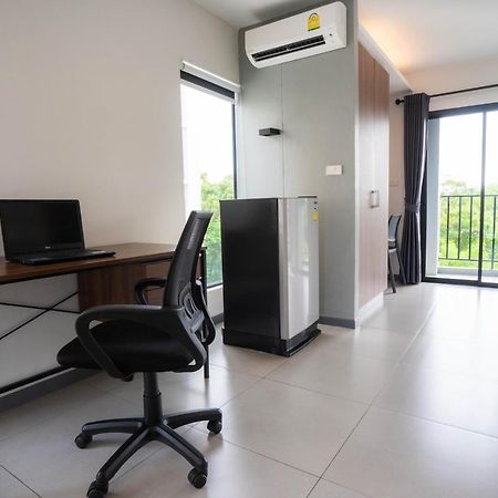 Hotel The Zleep Chonburi Extérieur photo
